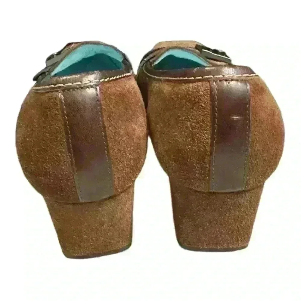 Coach Hailey Low Heel Brown Suede, size 5.5